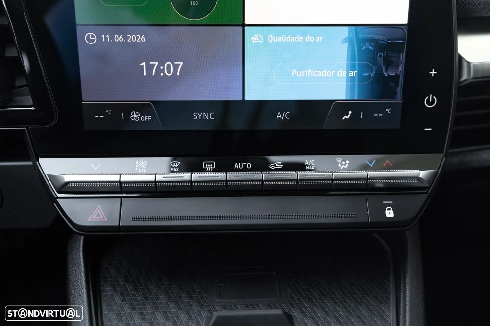 Renault Mégane E-Tech - 21