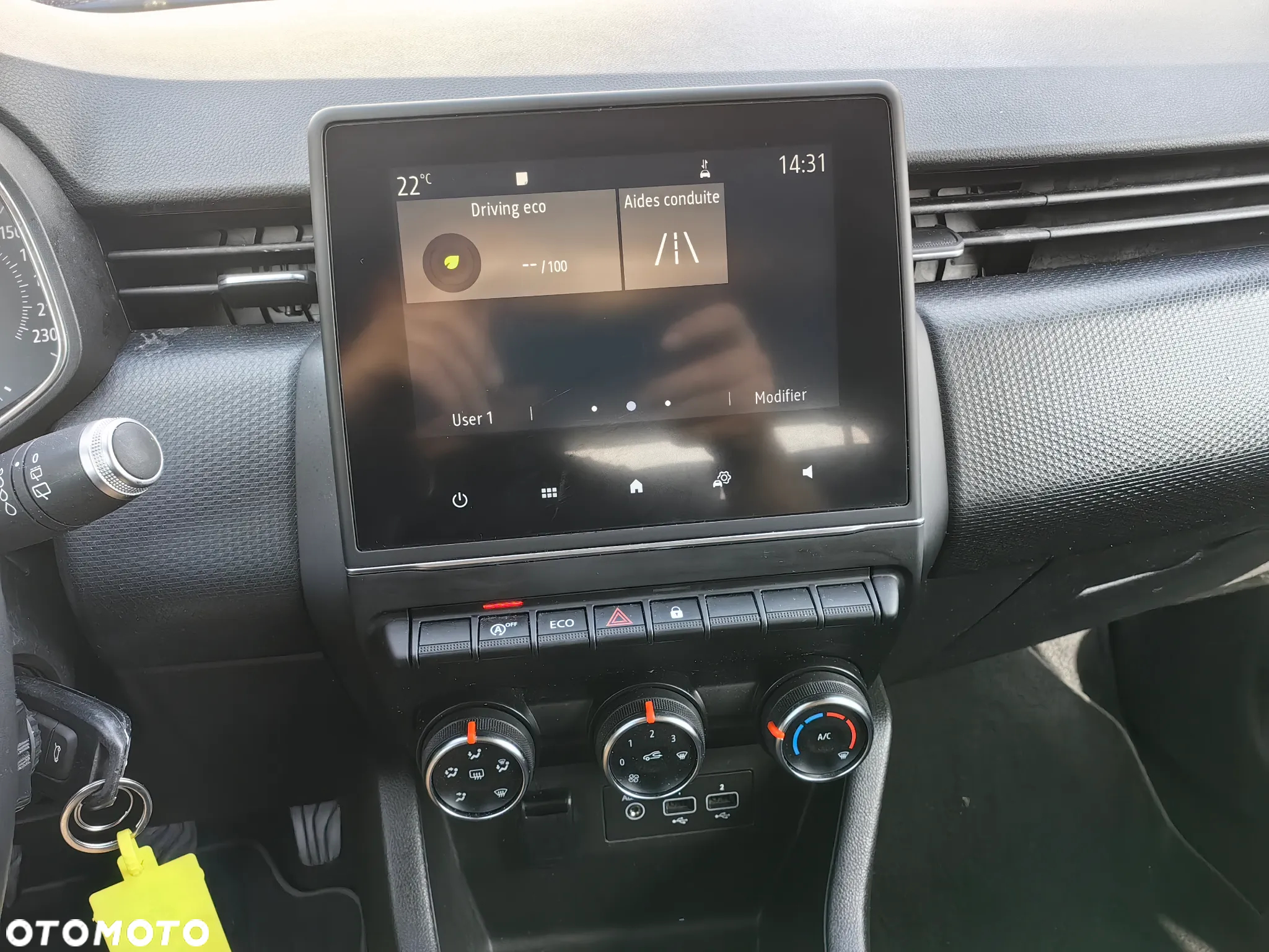 Renault Clio TCe 100 BUSINESS EDITION - 22
