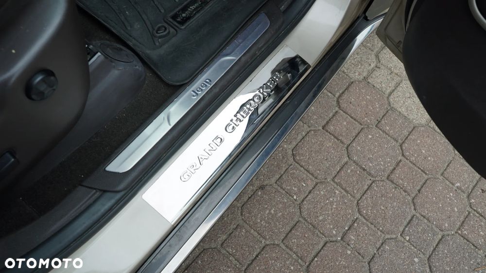 Jeep Grand Cherokee 3.6 V6 Summit - 19