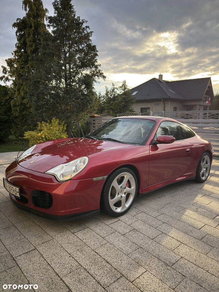 Porsche 911 Carrera 4S - 2