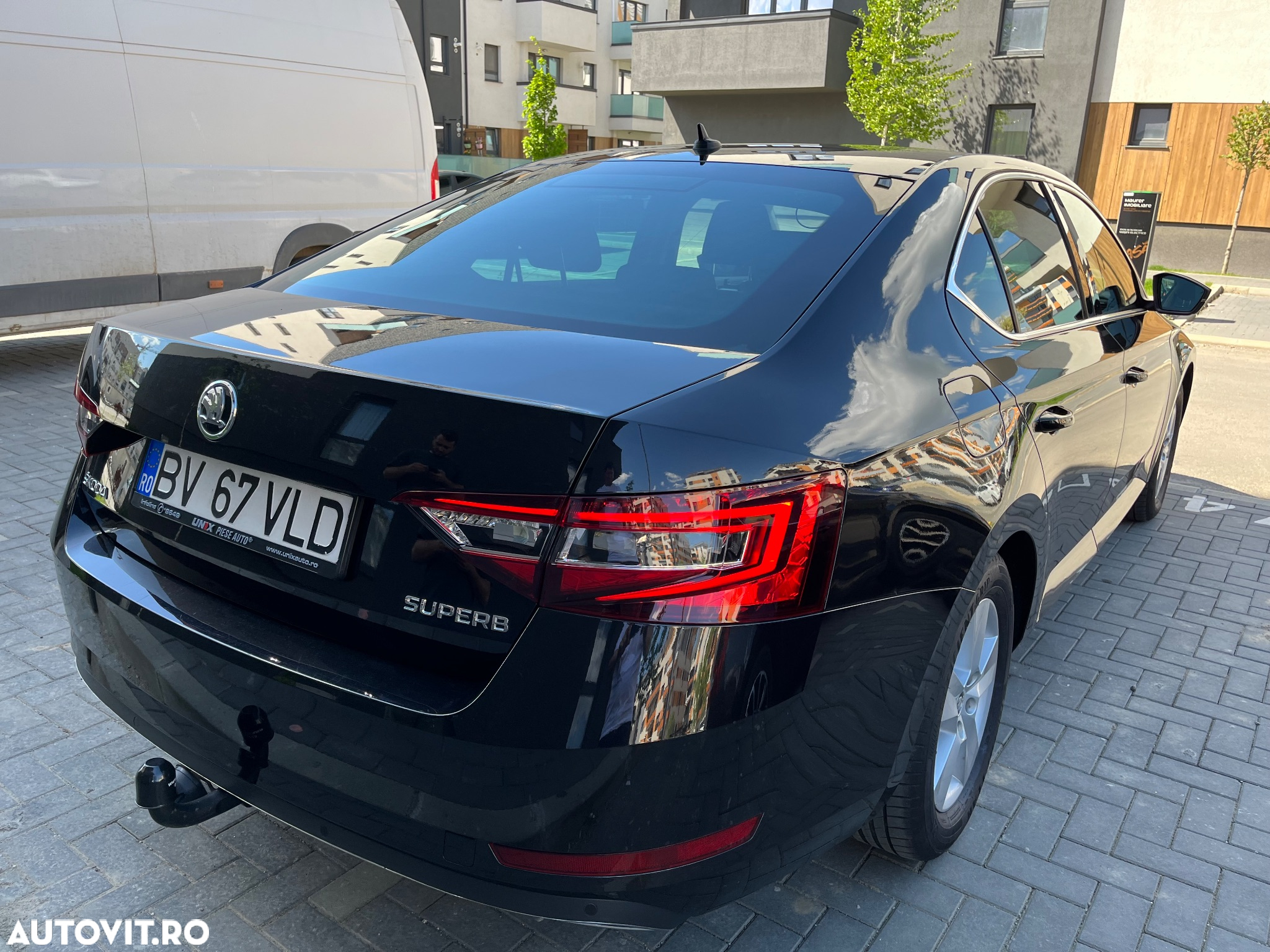 Skoda Superb 2.0 TDI DSG Ambition - 5