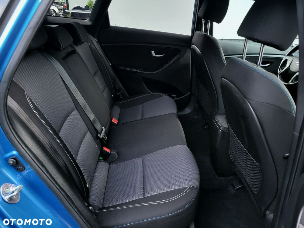 Hyundai i30 - 12