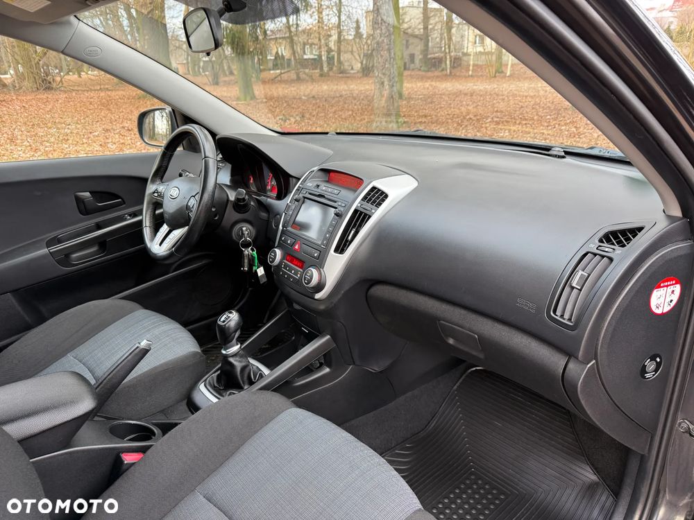 Kia Ceed 1.6 CVVT Vision - 33