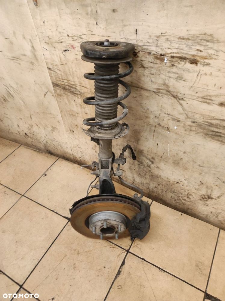 Zwrotnica Mcperson prawy przód Focus MK4 IV 4 - 1