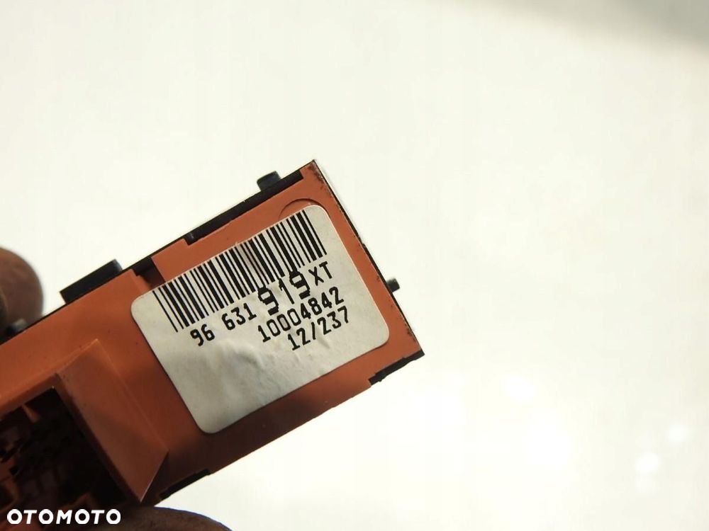 PRZYCISK PRZEŁĄCZNIK CENTRALNEGO ZAMKA CITROEN C3 PICASSO 96631919XT - 5