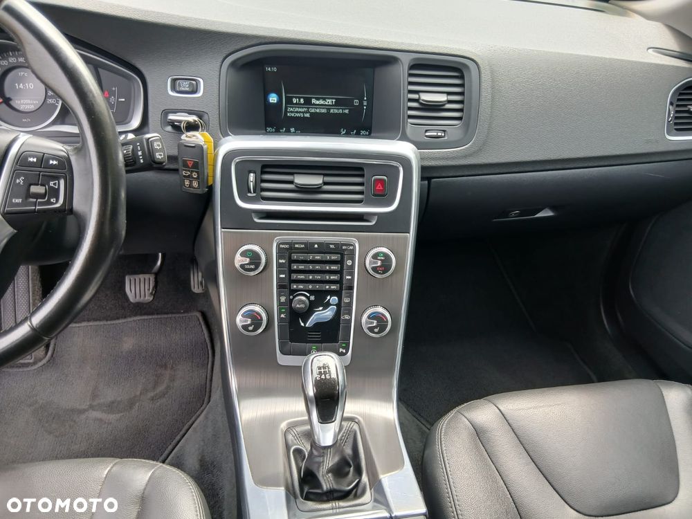Volvo V60 D3 Summum - 24