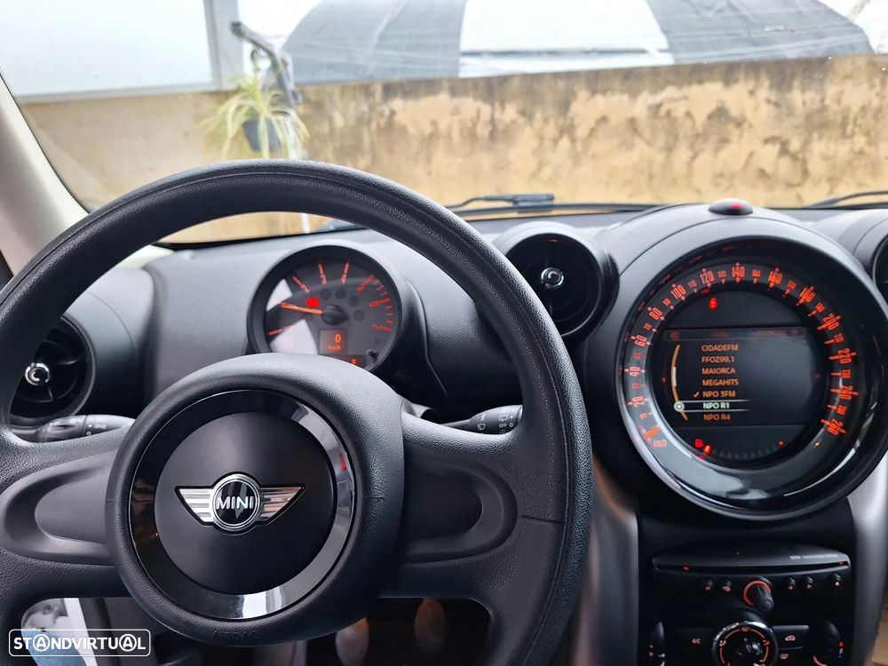 MINI Countryman One D - 13