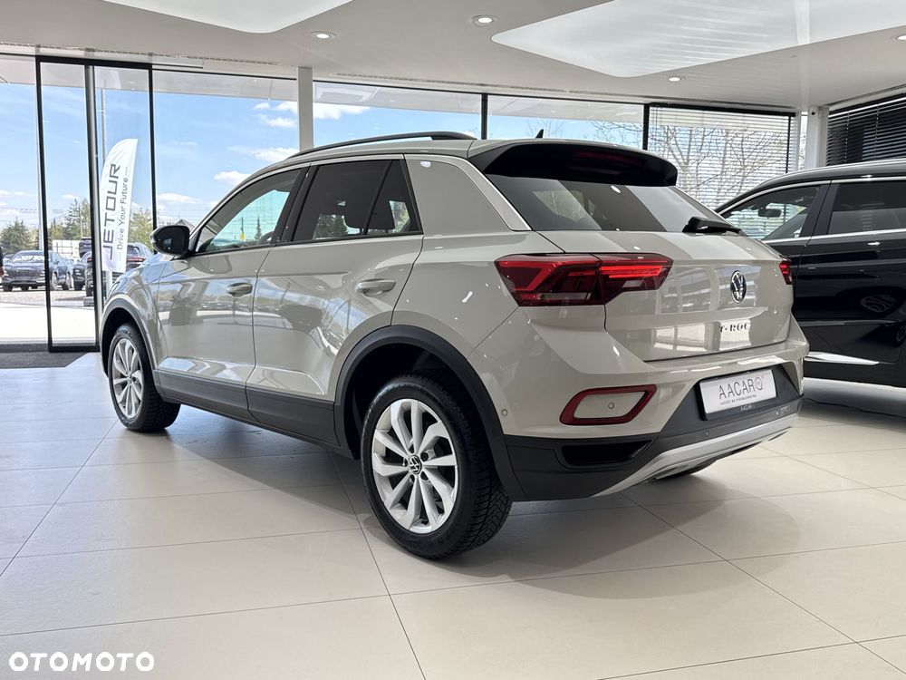 Volkswagen T-Roc - 3