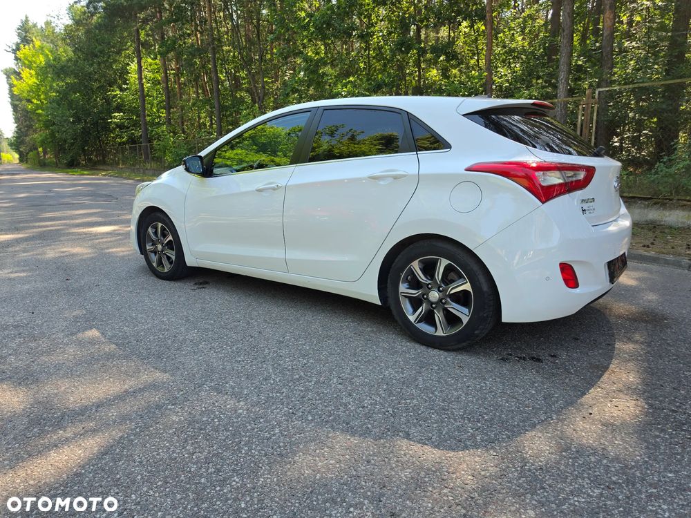Hyundai i30 1.6 GDI BlueDrive Comfort - 11