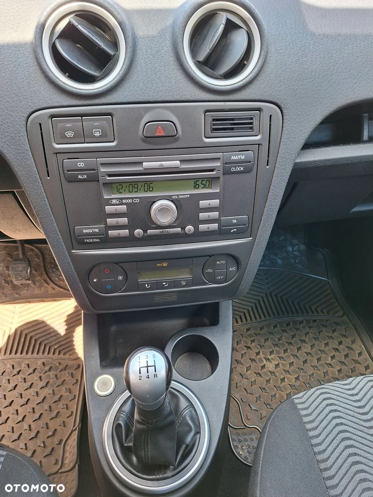 Ford Fusion 1.6 TDCI + - 9