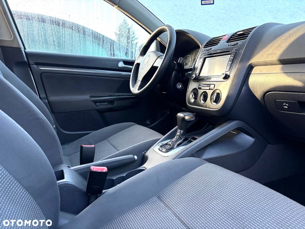 Volkswagen Golf 1.9 TDI DSG DPF Trendline - 13