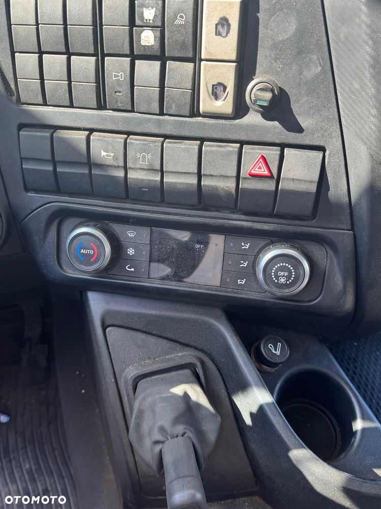 Iveco 450X Way  58000km!! Schmitz Kipper ! - 24