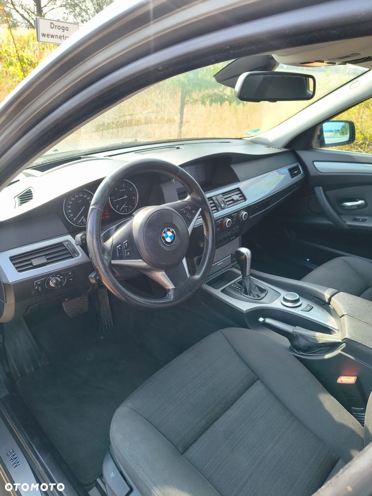 BMW Seria 5 520d Special Edition - 13