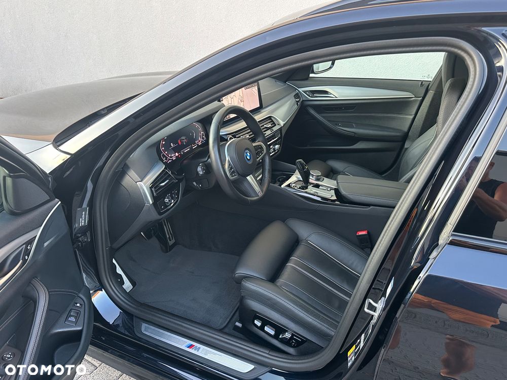 BMW Seria 5 530e xDrive M Sport sport - 21