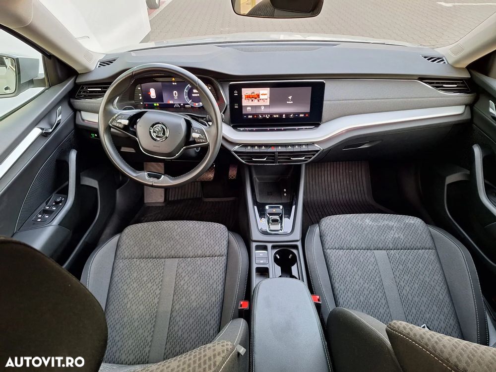 Skoda Octavia 2.0 TDI DSG Style - 12