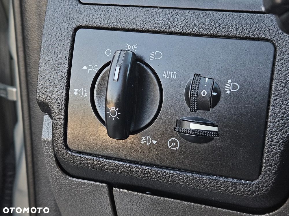 Ford Kuga 2.0 TDCi Trend - 23