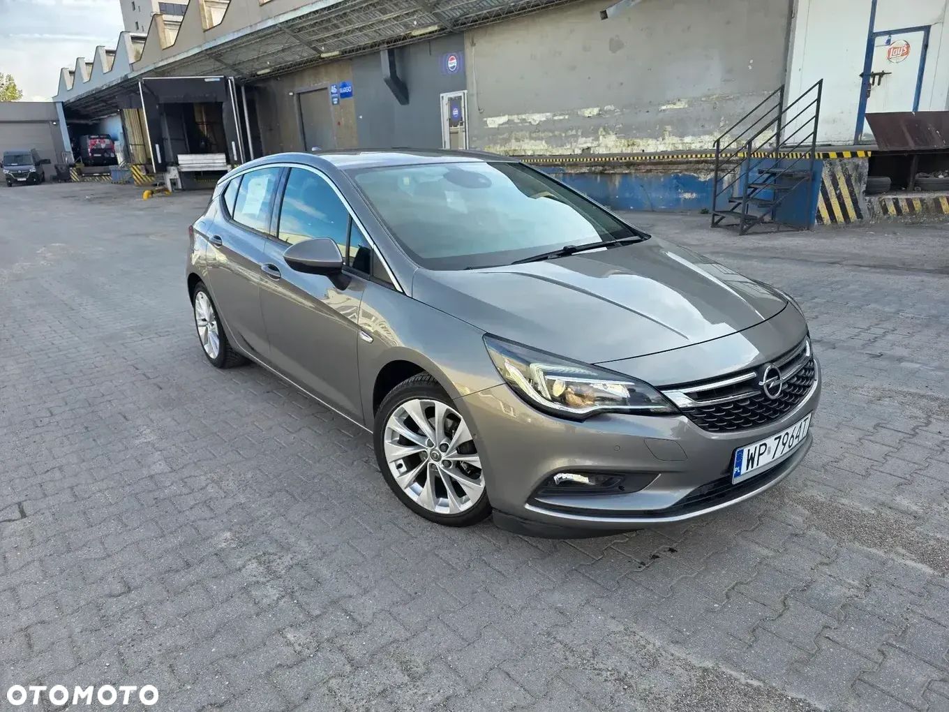 Opel Astra 1.6 CDTI Active - 1