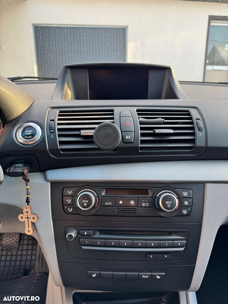 BMW Seria 1 118d - 11