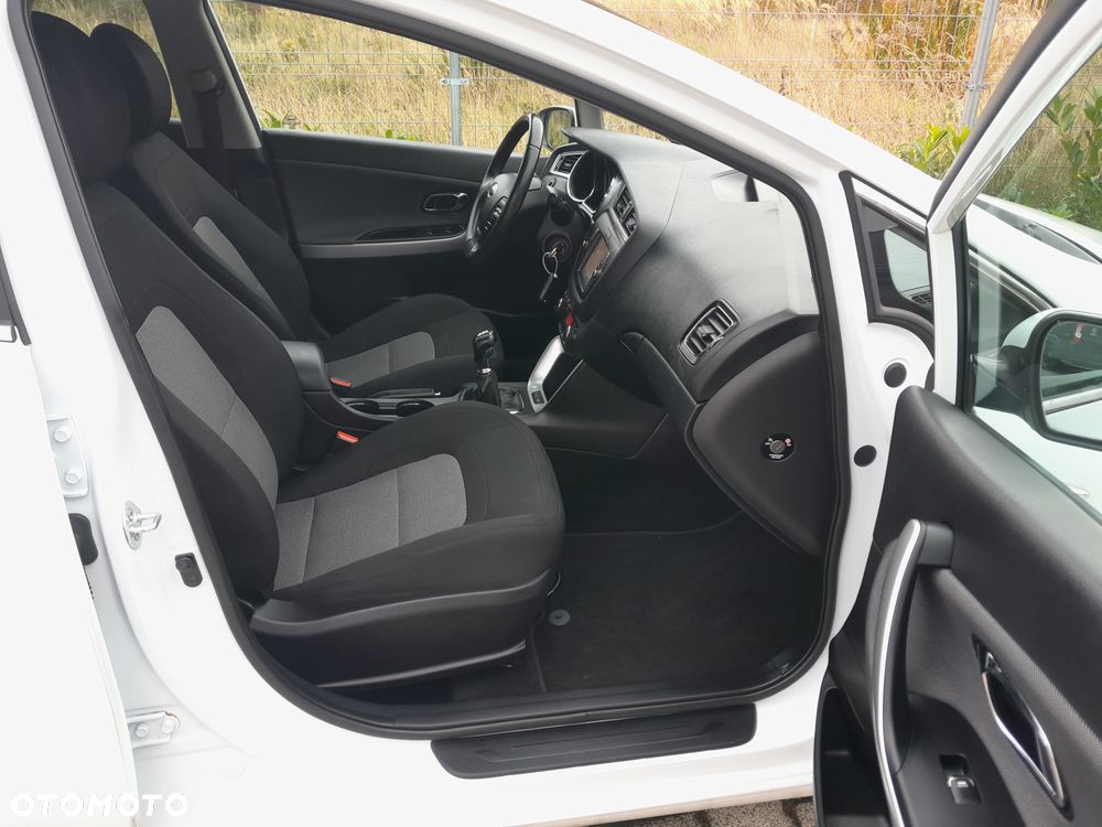 Kia Ceed 1.6 CRDi Spirit - 9