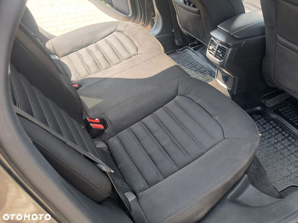 Ford Mondeo 2.0 TDCi Titanium PowerShift - 10