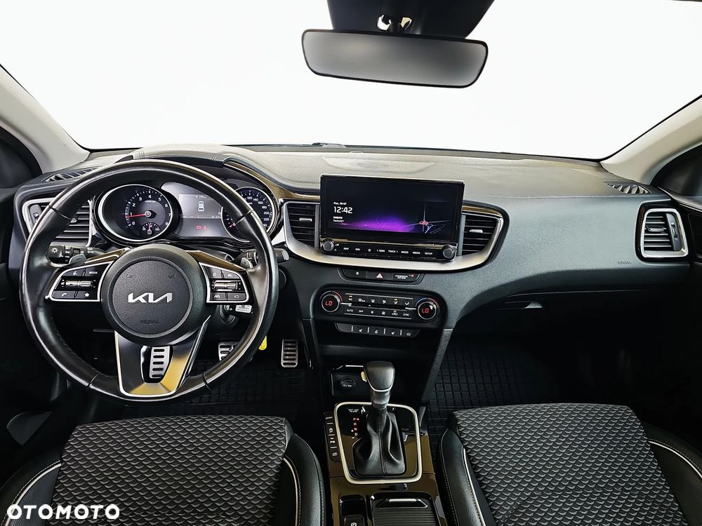 Kia Ceed 1.5 T-GDI Business Line DCT - 31