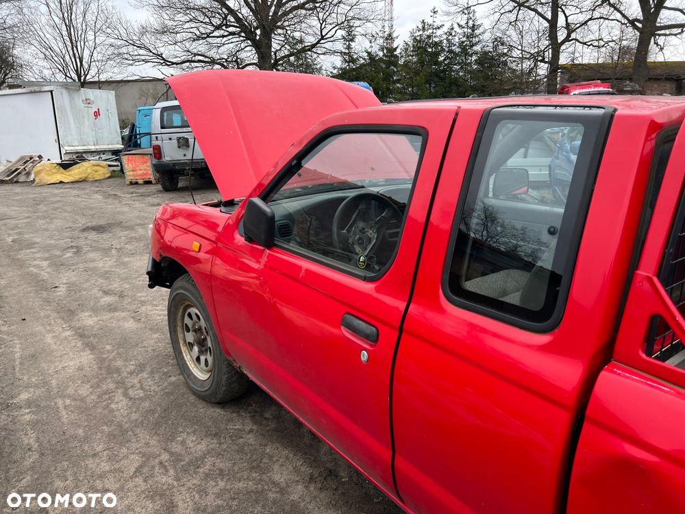 Kompletny silnik Nissan navara d21 2.5d - 2