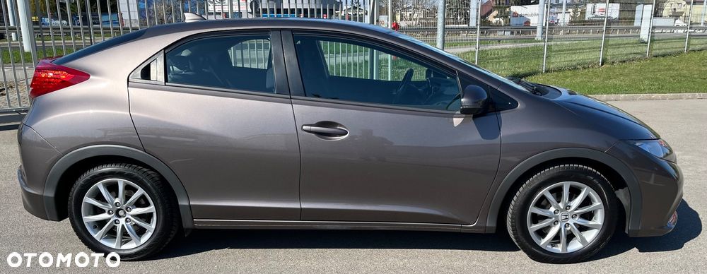 Honda Civic 1.4 i-VTEC Comfort - 12