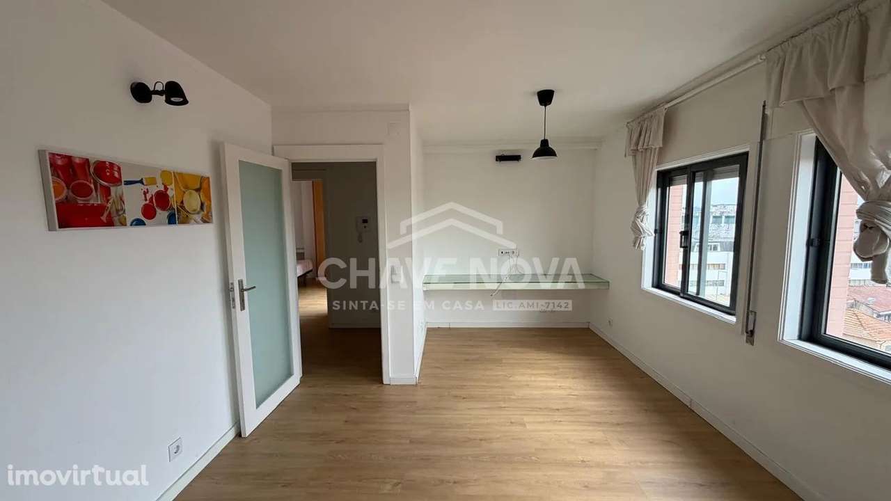 Apartamento T1 para Venda em Vila Nova de Gaia-SMF/03013/MH - Grande imagem: 3/14