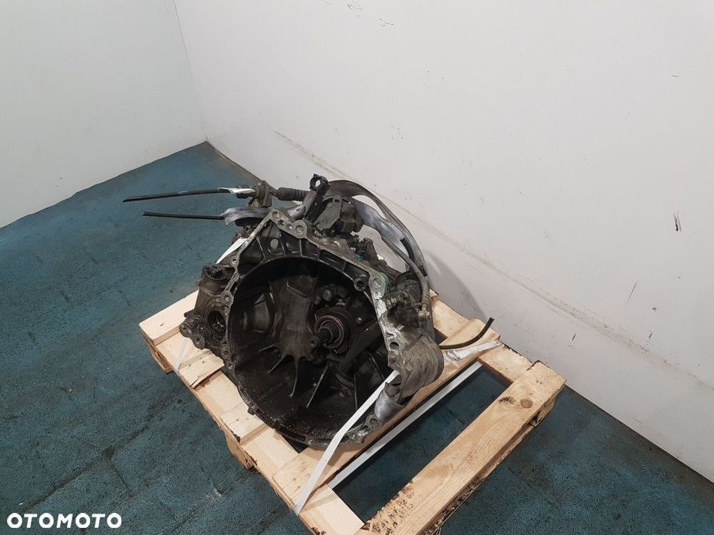 NISSAN PRIMERA P12 2.0 BENZYNA 140KM SKRZYNIA BIEGÓW MANUALNA 8H5#1 - 2