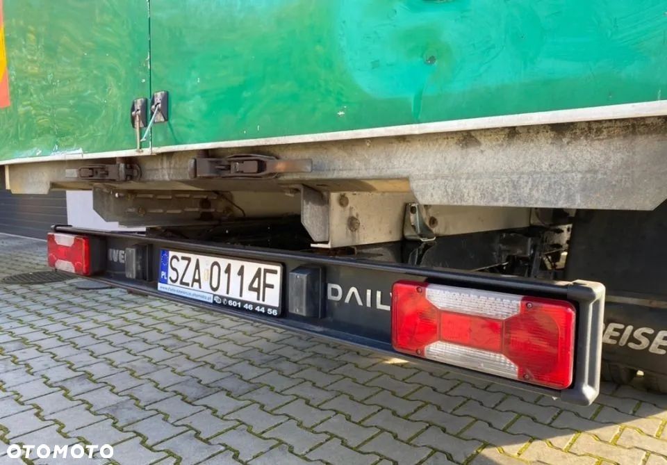 Iveco Daily 35 C15 Kontener 4.4m - 15