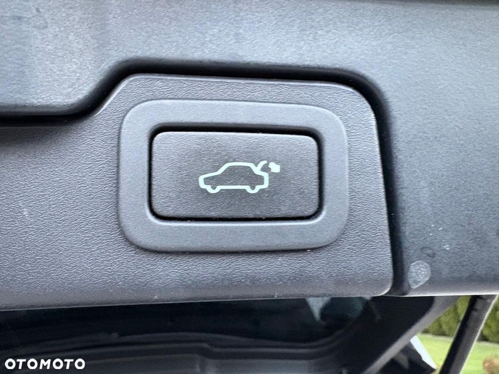 Land Rover Range Rover Evoque - 12