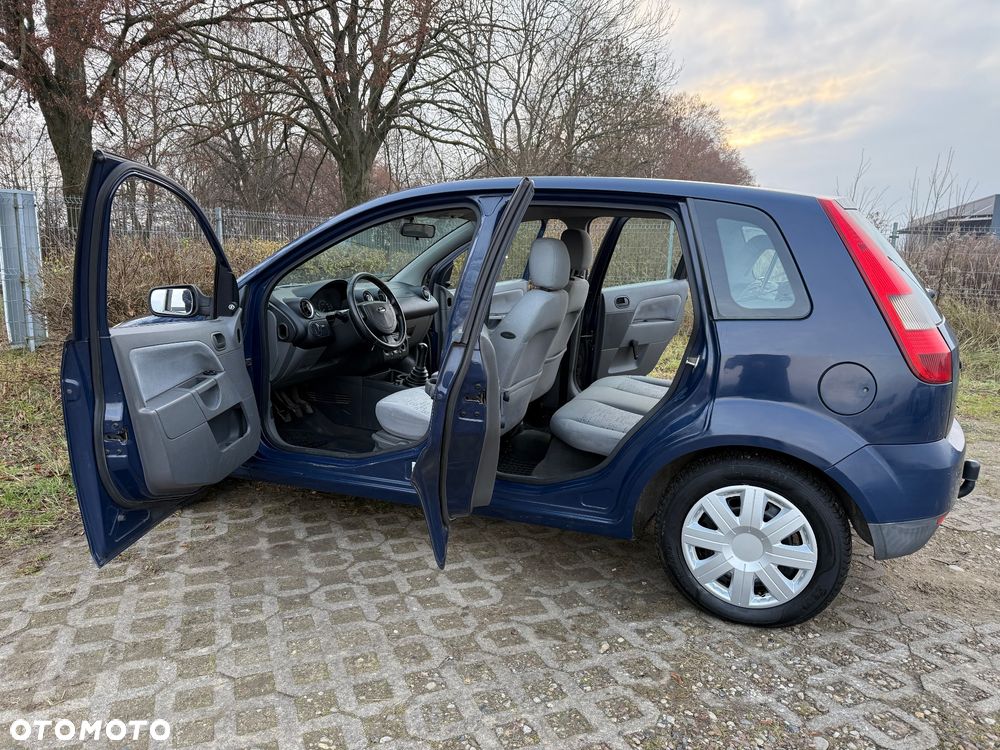 Ford Fiesta 1.3 - 10