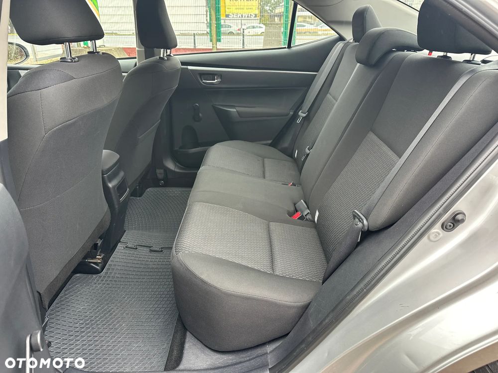 Toyota Corolla - 30