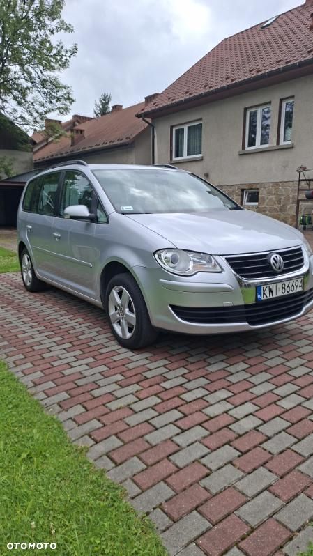 Volkswagen Touran 1.6 Trendline - 1