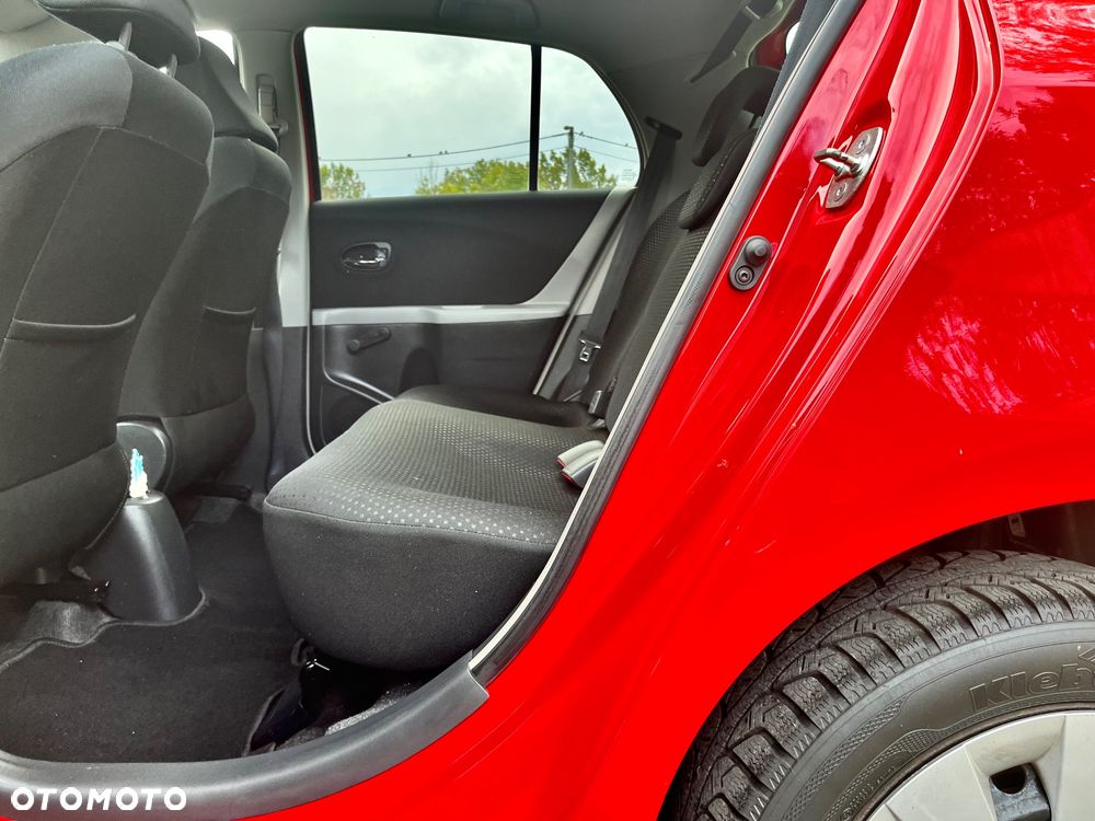 Toyota Yaris 1.33 VVT-i Executive - 11