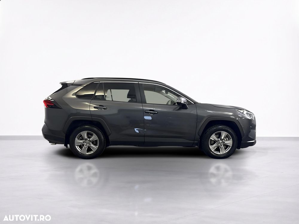 Toyota RAV4 - 7