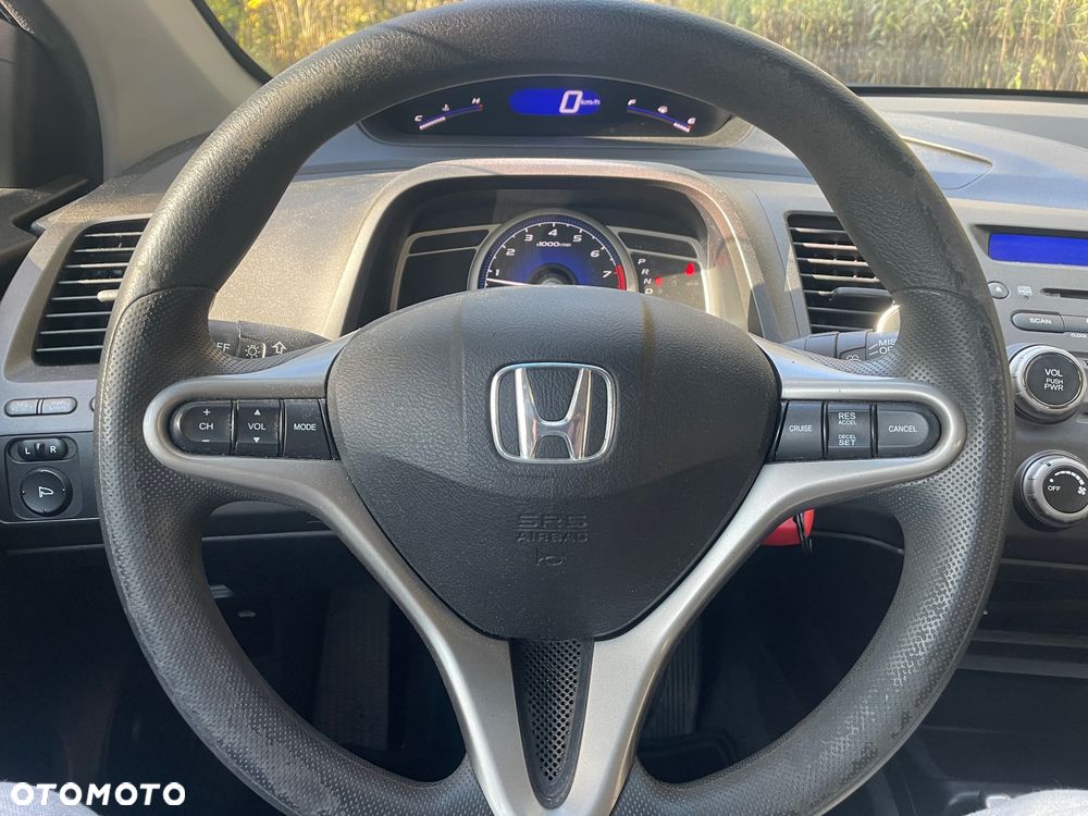 Honda Civic 1.8 LX - 11