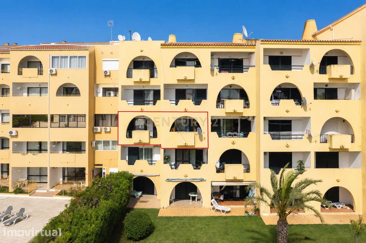 T2 com 95 m² em Albufeira, Condomínio com Piscina, Arrecadação e Estac - Grande imagem: 5/37
