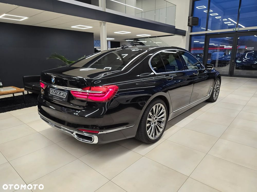 BMW Seria 7 730d xDrive - 5