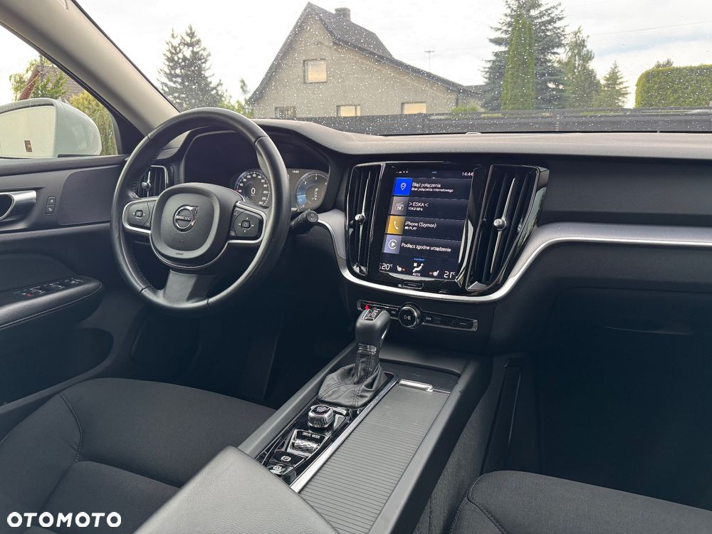 Volvo V60 D4 AWD Momentum Pro - 6