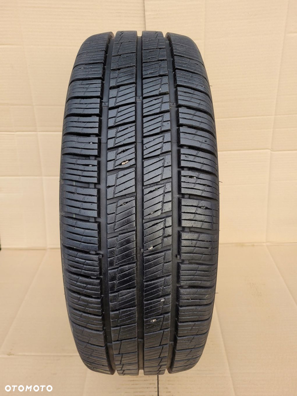 Hankook Vantra ST AS2 RA30 205/65R16 107/105 T