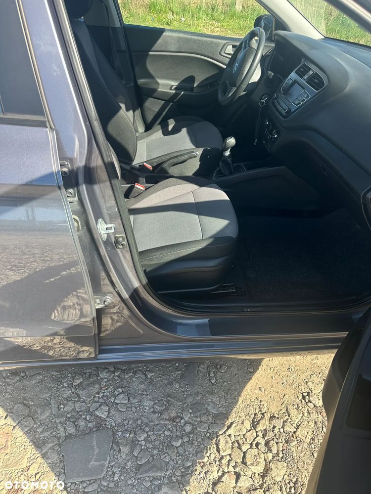 Hyundai i20 1.2 Passion Plus - 8
