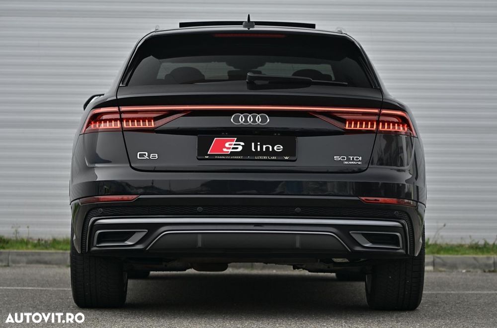 Audi Q8 - 10