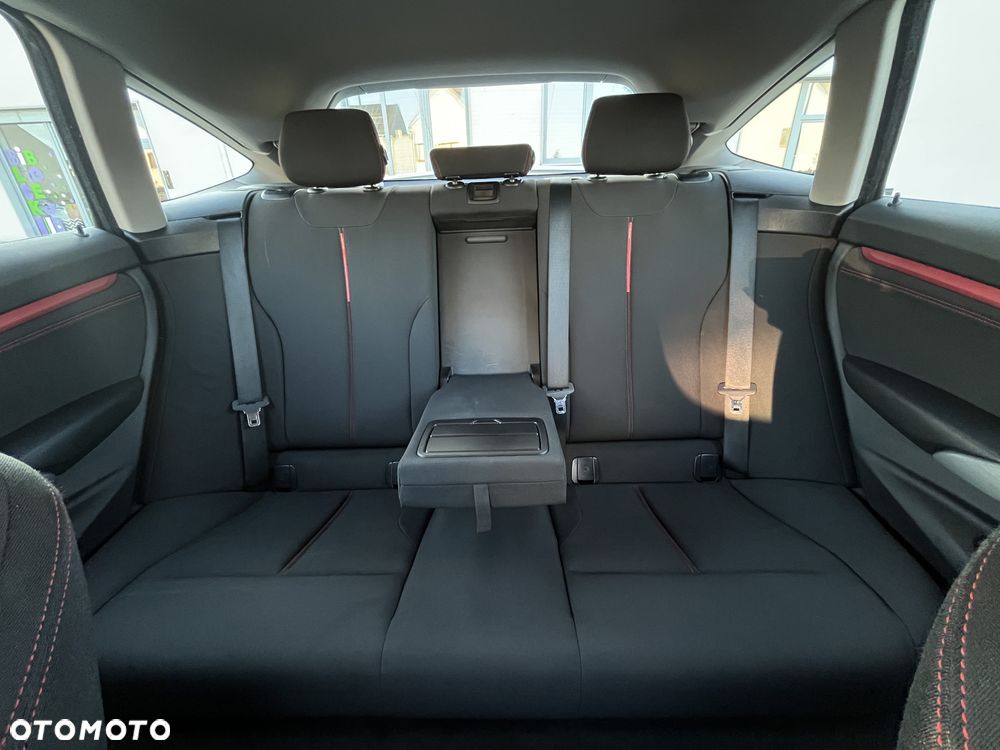 BMW 3GT 318d Sport Line - 18