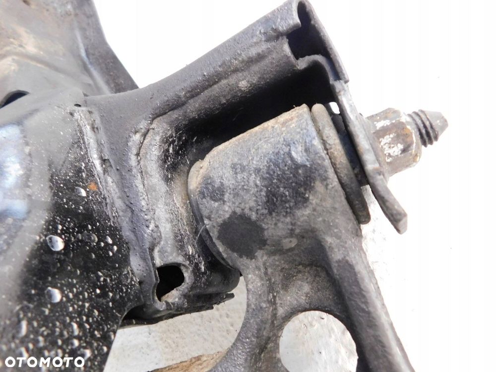 belka przód kołyska le baron 94r 3.0b - 3