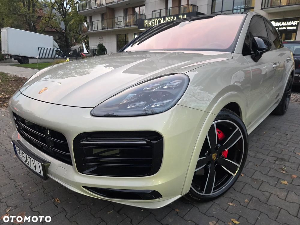 Porsche Cayenne GTS - 15