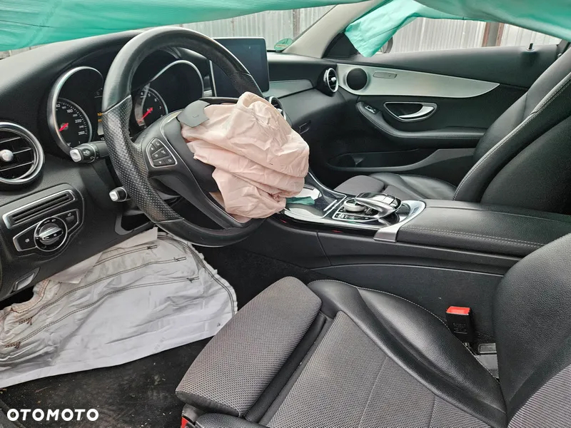 Mercedes-Benz Klasa C 200 4-Matic 9G-TRONIC - 17
