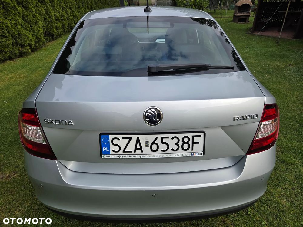 Skoda RAPID 1.0 TSI Ambition - 17