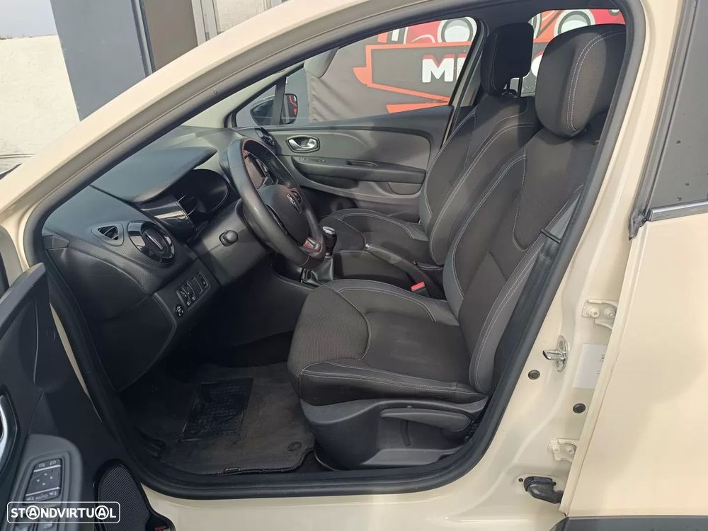 Renault Clio 0.9 TCe Limited Bi-Fuel - 11