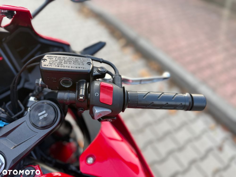 Honda CBR - 27